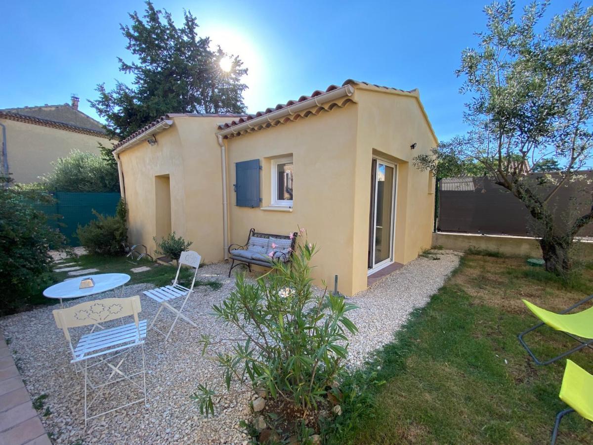 Gite Lou Sabai Au Pied Des Dentelles De Montmirail, Piscine Partagee 欧比尼昂 外观 照片